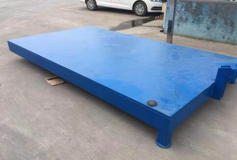 上海赫丁無軌液壓升降車